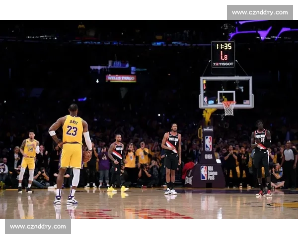 湖人激战开拓者詹姆斯领衔西部焦点对决之夜季后席位悬念拉满全场